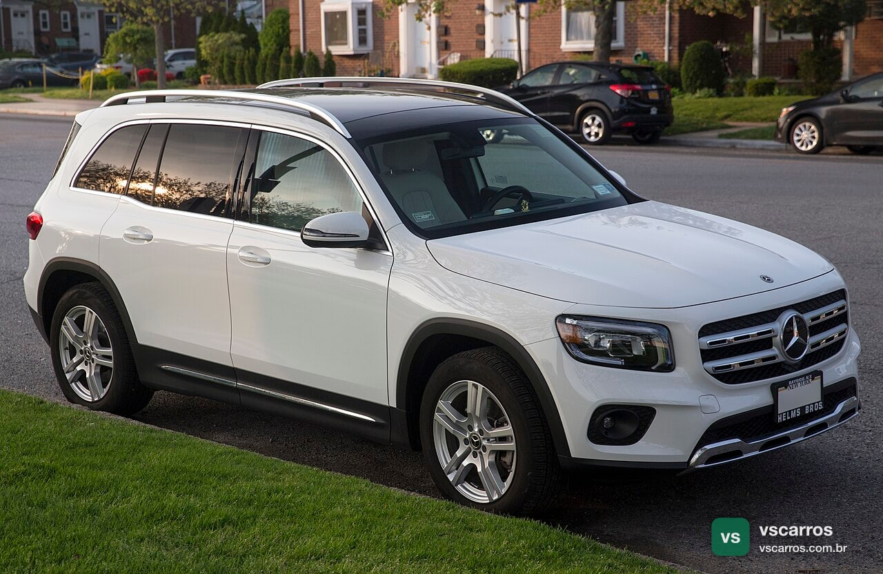 Frente do Mercedes-Benz GLB250