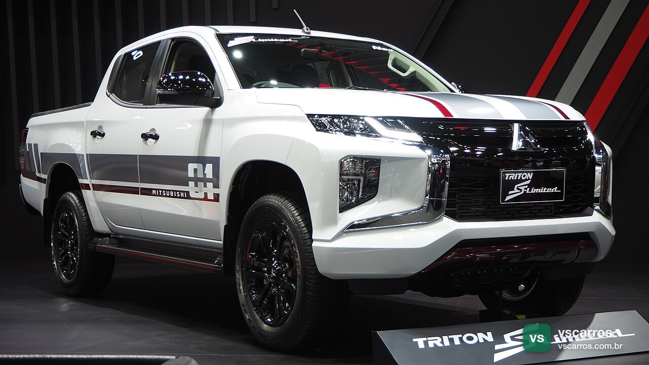 Mitsubishi Triton GL AT2 2.4