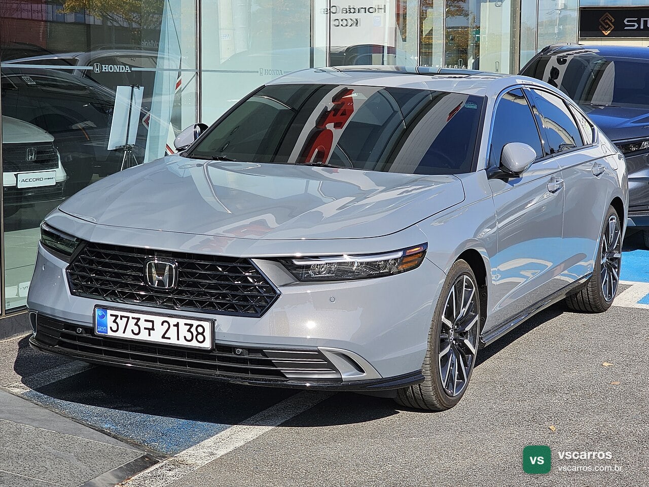 Frente do Honda Accord Hybrid